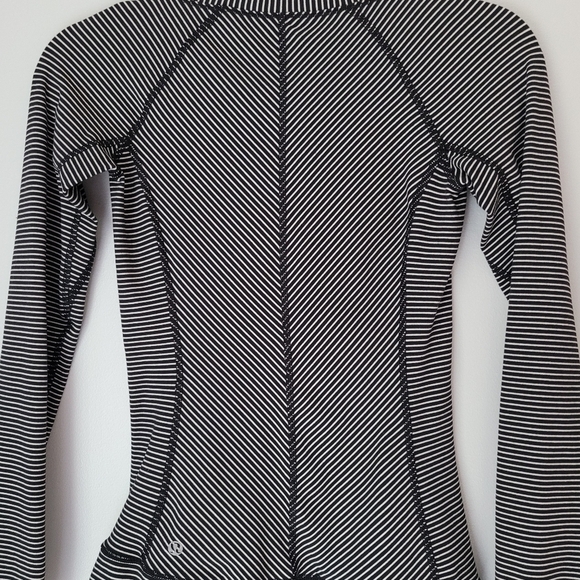 LULULEMON Race Your Pace Long Sleeve - Picture 7 of 13